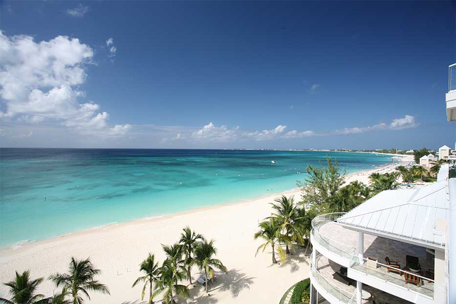 Panoramic sea views from the Water's Edge on Seven Mile Beach, Grand Cayman.