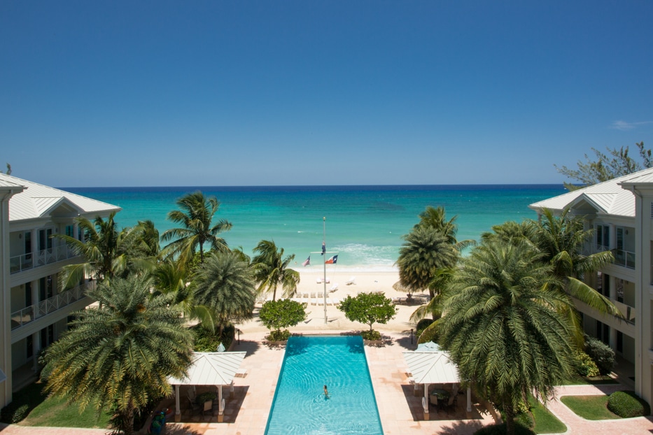 The Caribbean Club's stunning oceanfront swimming pool.