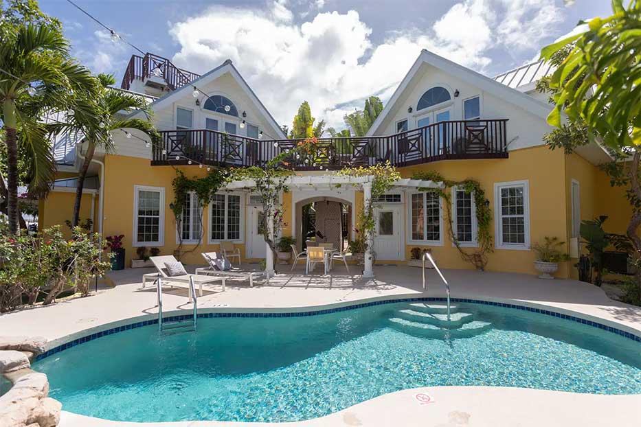 Shangri-la Bed & Breakfast, Cayman Islands