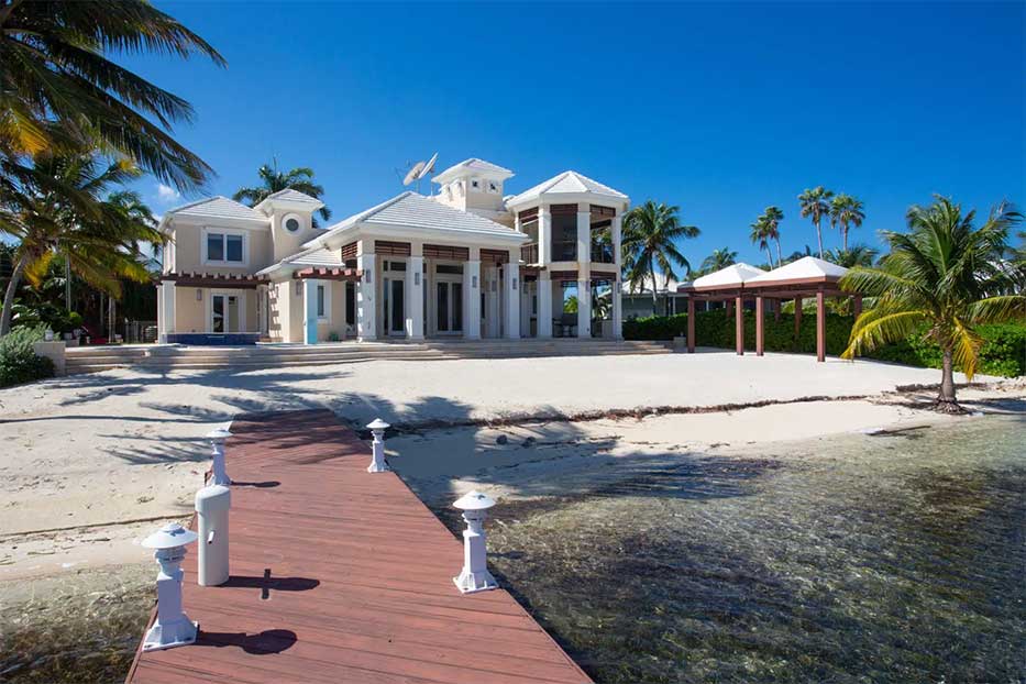 Compound Kai, Grand Cayman real estate
