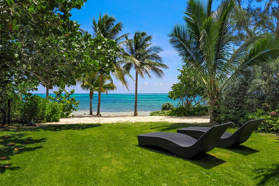 LIV Cayman, Grand Cayman