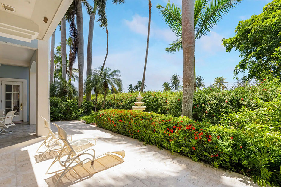 Kings Court, Britannia, Grand Cayman