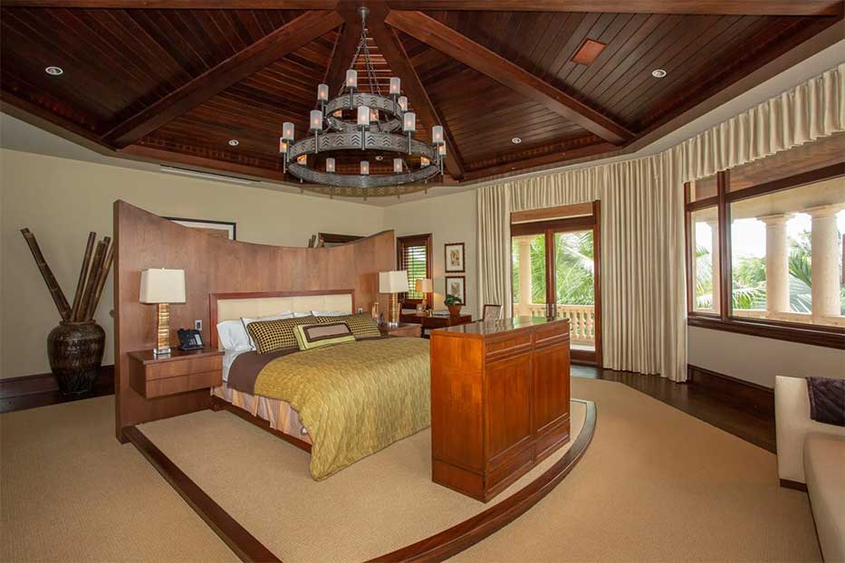 Bali-inspired bedroom at Castillo Caribe.